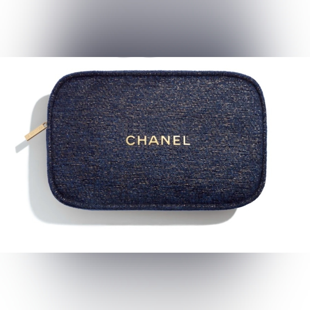 Chanel 2023 Holiday makeup bag